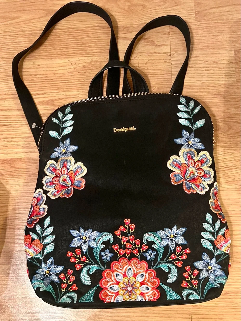 DESIGUAL Batohy Bols Odissey Nanaimo Vegan Leather Backpack embroidered floral